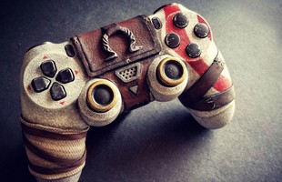 God of War phải năm sau mới ra mắt, nhưng chiếc tay cầm này sẽ khiến fan rạo rực từng ngày chờ game