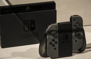 Chưa đầy 2 tuần, Nintendo Switch đã trở thành "gà đẻ trứng vàng", bán được một lèo 1,5 triệu máy