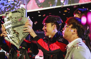 Zeros cầm Aatrox gánh team rank Hàn cực ghê, nhưng đáng tiếc phía bên kia là 2 tuyển thủ của Afreeca và SKT Untara