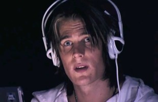 Basshunter - Chủ nhân của ca khúc huyền thoại "DotA" sắp sửa ra mắt sản phẩm âm nhạc mới về...LMHT?