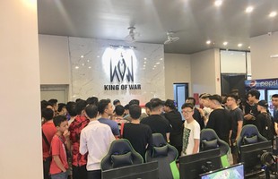 Toàn cảnh KOW Gaming Center cơ sở 3 ngày khai trương: Không còn một chỗ trống, ông chủ KingOfWar phải phục vụ đến "cạn cả mana"