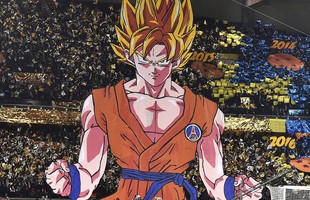 Fan Dragon Ball chơi lớn: Dựng hẳn Banner Goku khổng lồ ngay trong Giải vô địch quốc gia Pháp