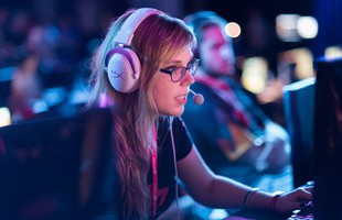 10 nữ game thủ eSports vừa xinh đẹp lại sở hữu thu nhập cao nhất thế giới (phần 2)