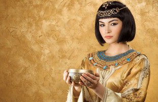 Bí ẩn cuộc đời Nữ hoàng Cleopatra: Vị nữ vương quyến rũ với tài trí thông minh vô thường và độc chiêu quyến rũ đàn ông “bách phát bách trúng”