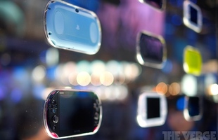 Tận mắt chứng kiến khả năng của bộ đôi PS Vita mới