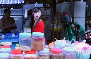 Cư dân mạng sốt với cô gái xinh đẹp bán bánh tráng