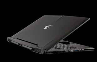 Ba laptop chơi game cực hot mới ra mắt
