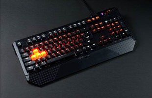 Điểm qua những 'đồ chơi game' ấn tượng của Tesoro