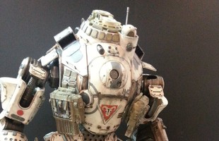 Game bom tấn Titanfall xuất hiện đồ chơi ăn theo
