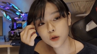 Fan cuồng spam "tài liệu" dung tục riêng tư, nữ thần PUBG than trời, "cầu cứu" CĐM