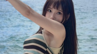 Ngọc Kem khiến fan đứng ngồi không yên với bộ ảnh lấy cảm hứng từ skin Krixi tiệc bãi biển