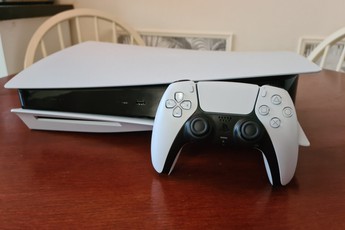 PS5 tại Việt Nam giảm giá chóng mặt, game thủ bình thường đã có thể mua được