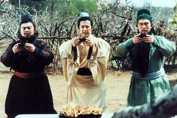 Quan Vũ - Trương Phi thân như thủ túc, tại sao đến Đông Ngô rước dâu Lưu Bị không dẫn theo mà lại cố ý để Triệu Vân đi cùng?