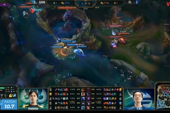 Cộng đồng tranh luận nảy lửa về tình huống Blazes bị 'bỏ rơi' khỏi ulti Ryze, khiến GAM tan vỡ trong trận Chung kết VCS