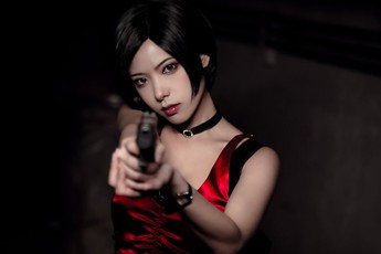 "Mê mệt" với bộ ảnh cosplay Ada Wong - Resident Evil 2 đẹp nhất mọi thời đại