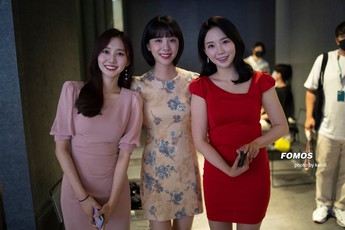 LCK Mùa Hè 2020 càng thêm nóng với sự góp mặt của 2 MC thiên thần bên cạnh Kim Min-Ah