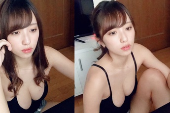 Ngồi học online, cô gái xinh đẹp gây chú ý nhờ thời trang mát mẻ ở nhà, phô bày "cảnh xuân" gây tranh cãi
