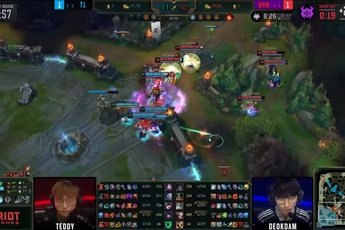Để Faker chơi tướng hỗ trợ, Teddy mắc sai lầm chí mạng, T1 thua ê chề trước đội tuyển mới lên hạng