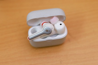 Anker Soundcore Liberty Air 2: Tai nghe không dây giá vừa tầm, nhiều tính năng hay ho cho game thủ