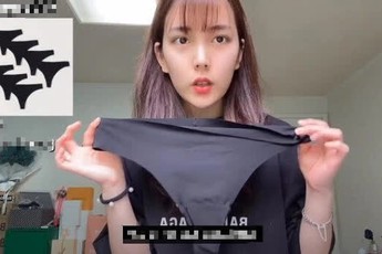 Thản nhiên khoe bộ sưu tập đồ lót và review trên sóng, nữ YouTuber nhận cái kết đắng ngắt sau đó