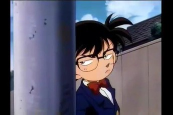 Spoil Conan 1074: Conan quyết tâm truy đuổi kẻ bắt cóc tiến sĩ Agasa, nguy hiểm rình rập