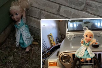 Những bí ẩn rùng rợn chưa có lời giải, án mạng trong ngôi nhà ma và búp bê Elsa hắc ám