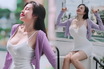 Ở nhà giãn cách vẫn có hình xịn “cúng Facebook", vóc dáng Bà Tưng vẫn “ăn đứt" nhóm đàn em!