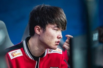 Huni tiết lộ "Faker có cái tôi quá lớn nên không ban Malzahar của Crown", dẫn đến thất bại của SKT năm 2017