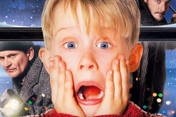 Từng kiếm "bộn tiền" từ phim Home Alone, nam chính có cuộc sống ra sao sau 32 năm?