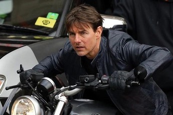 Tom Cruise bị nhân viên cũ dọa giết