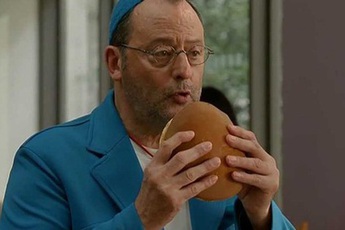 Những bản phim Doraemon người đóng độc đáo: Việt Nam sở hữu tạo hình lạ mắt nhất!