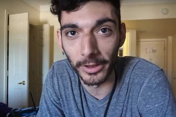 Khuyến khích fan mua tiền ảo rồi “luộc” mất hơn 10 tỷ, nam Youtuber bị tố lừa đảo vẫn tự hào khoe xế hộp mới