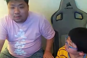 "Bảo kê" cho con trai chơi điện tử, nam streamer bất ngờ bị vợ gank cả hai bố con, CĐM bất ngờ với cái kết