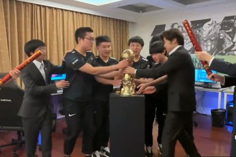 Cấm chọn sai lầm ở game 5, T1 cay đắng nhìn RNG giành chức vô địch MSI 2022