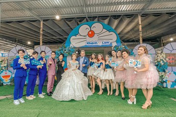 Đám cưới đặc biệt của cặp đôi "fan cuồng" truyện tranh Doraemon