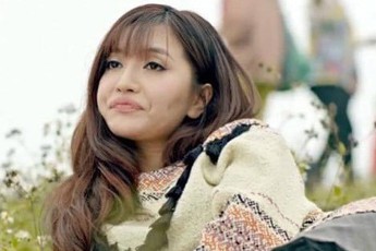 Bích Phương hé lộ chuyện bị chủ quán đòi nợ, hạ quyết tâm chinh phục Liên Quân