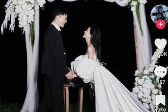 Linh Ngọc Đàm tung hình cưới, chính thức về chung nhà với bạn trai ngoại quốc?