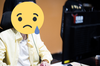 Nghi vấn nhà cựu vô địch CKTG đã thực sự "nhúng chàm" khi lộ thu nhập "bèo bọt" từ livestream