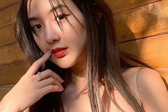 Nữ game thủ hơn 2 triệu người theo dõi tung ảnh quá khứ, fan tấm tắc vì một điều!