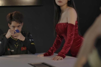 Tìm ra danh tính hot girl Liên Quân giấu mặt, chỉ để lộ thềm ngực vẫn đủ gây thương nhớ