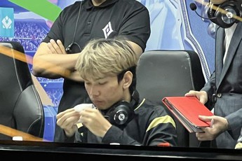 Tuyển thủ Saigon Phantom lộ hình ảnh mệt mỏi sau trận thua VGM, fan xót xa khi biết nguyên nhân