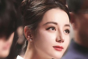 Địch Lệ Nhiệt Ba thất bại vì quá đẹp