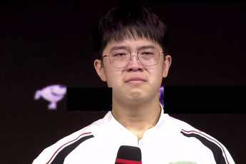 Tuyển thủ LPL bật khóc trên sân khấu vì một trận thắng đầy ý nghĩa