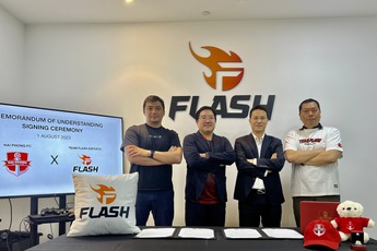 Team Flash bất ngờ hợp tác với một CLB bóng đá nổi tiếng, fan háo hức rủ nhau ăn mừng