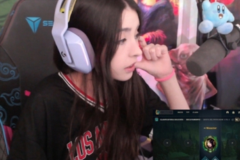 Bị chính đồng đội ức hiếp, nữ streamer LMHT có hành động bất ngờ ngay trên sóng livestream