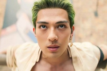 Tài tử đóng thợ săn hải tặc Zoro phim One Piece đang gây sốt vì như xé truyện bước ra đời thực 