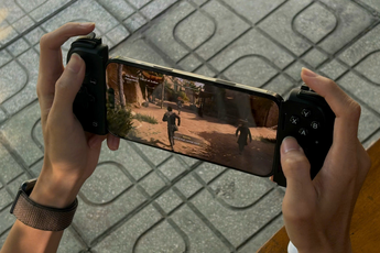 Một ngày “làm mọi thứ” với iPhone 16 Pro Max, chơi game AAA dưới tiết trời 31 độ C liệu có “chill”?