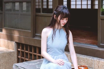 Nữ cờ thủ "top 1 sever" xinh đẹp hết nấc, fan nam đổ "đứ đừ"