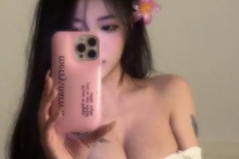 Chưa từng gia nhập nền tảng "OF", gái xinh nổi đóa trước tin đồn bán hình nhạy cảm