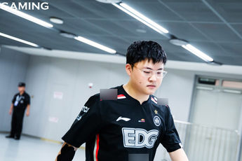 Huyền thoại Uzi rơi vào cảnh "khốn cùng", bị chính fan chỉ trích vì "lầm đường lạc lối"